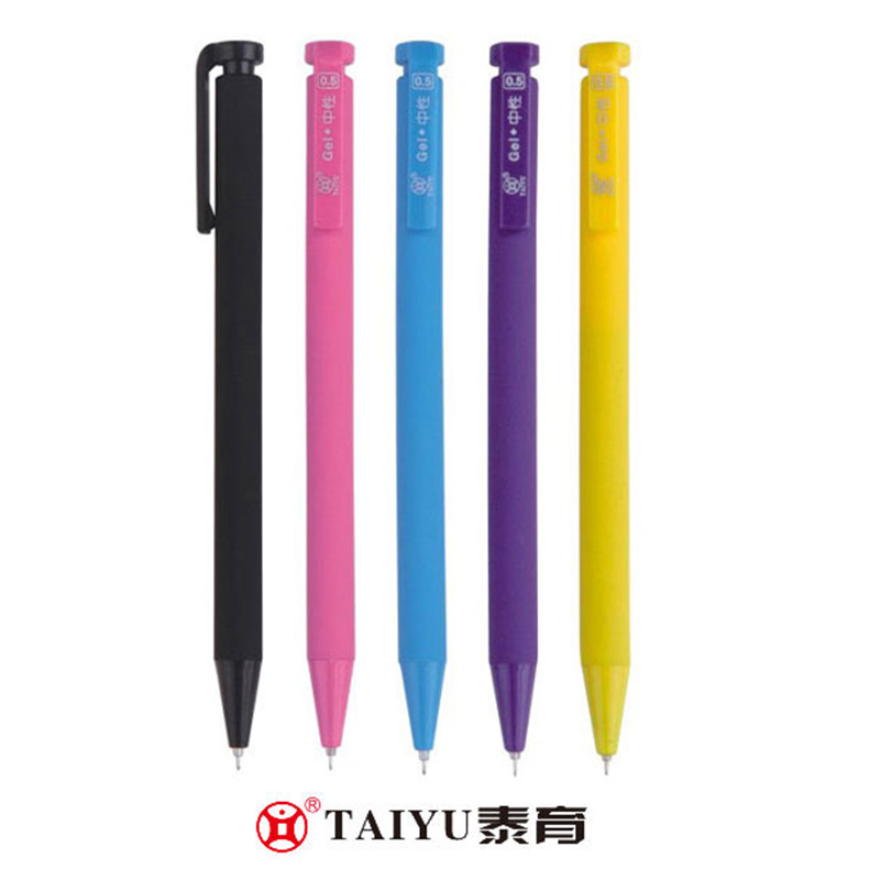 Office Use Roll Ball Pen With Pen Clip Under Cap One Piece Roll Ball Pen 3147
