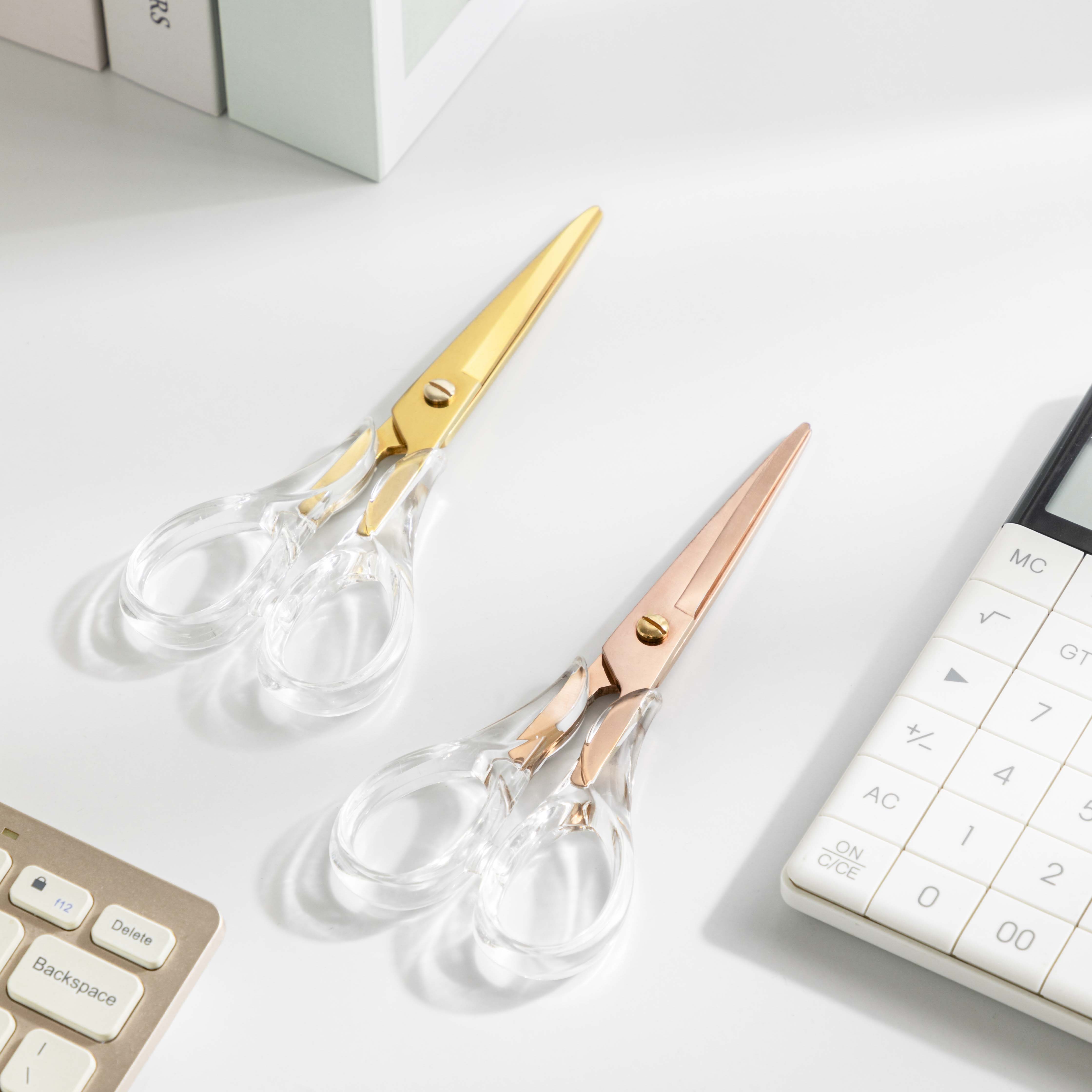 MQ2313 Acrylic Scissors